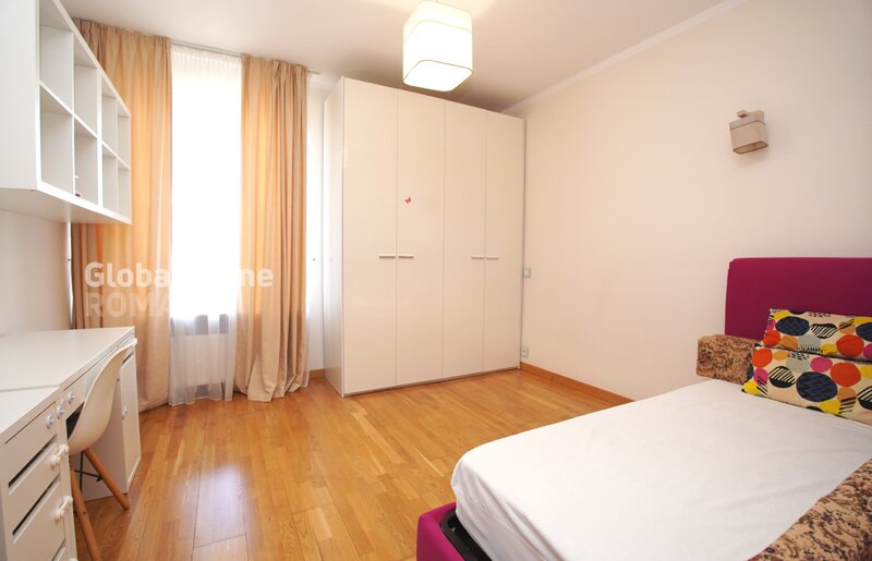 Tineretului, apartament 3 camere, 75 mp, terasa 33 mp, parcare